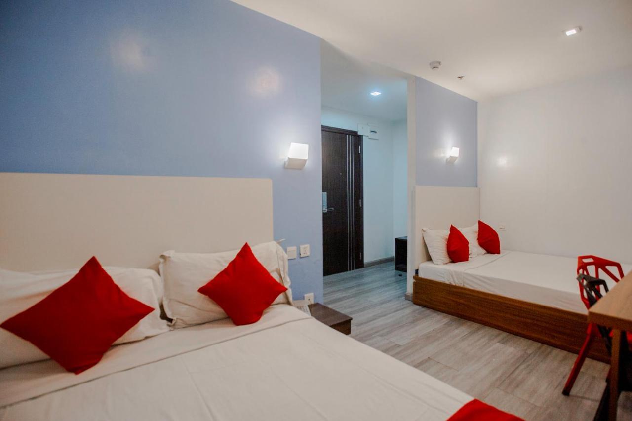 Oyo 666 Mc Hotel Fairview Quezon City Esterno foto